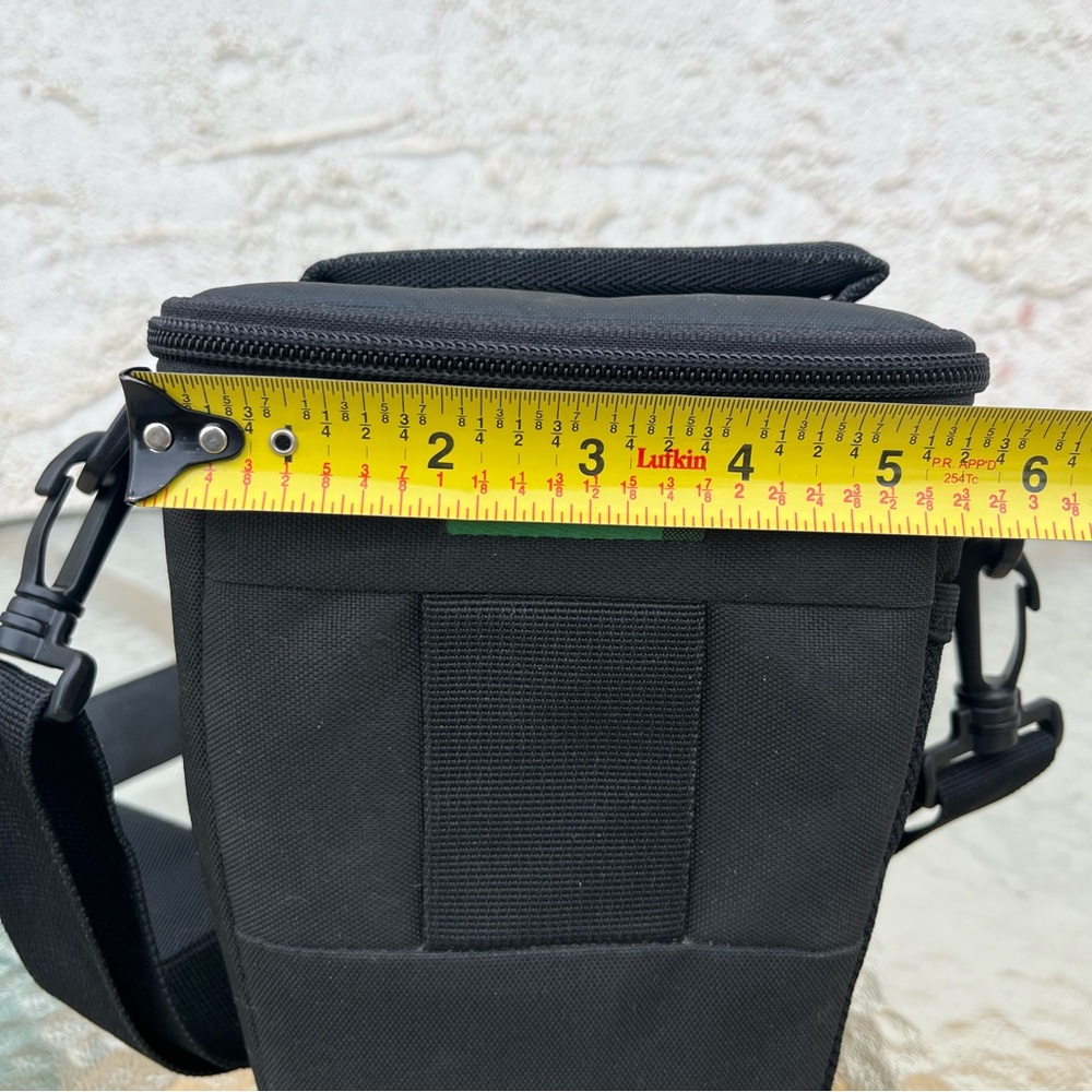 Lowepro Adventura TLZ 30 III Black Top Loading Camera Bag - Picture 9 of 12
